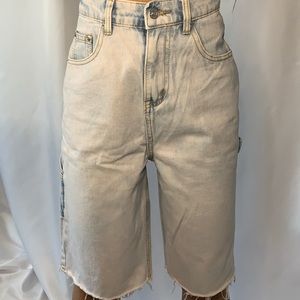Medium length Cargo shorts